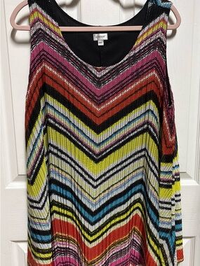 Avenue Black Knit Top with Pink and Cream Accents size 14/16